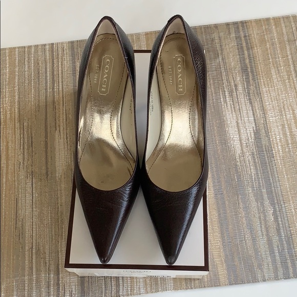 COACH Amy Tumbld Kidskin heels - Picture 2 of 8